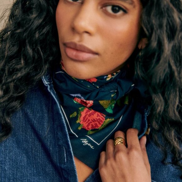 Sezane Augustin Scarf in Trianon print *BNWT* (100% organic cotton) - Picture 5 of 8